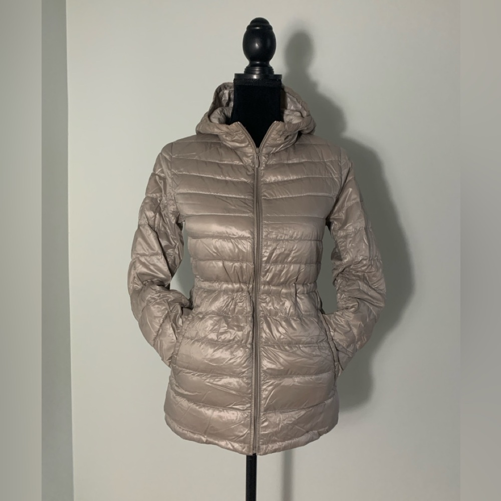 Uniqlo Ultra Light Down Puffer Jacket Silver Women’s S